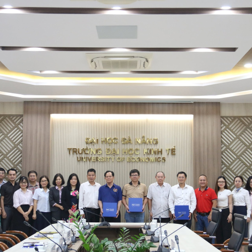 Hợp Tác Đào Tạo Nhân Lực Tài Chính Số